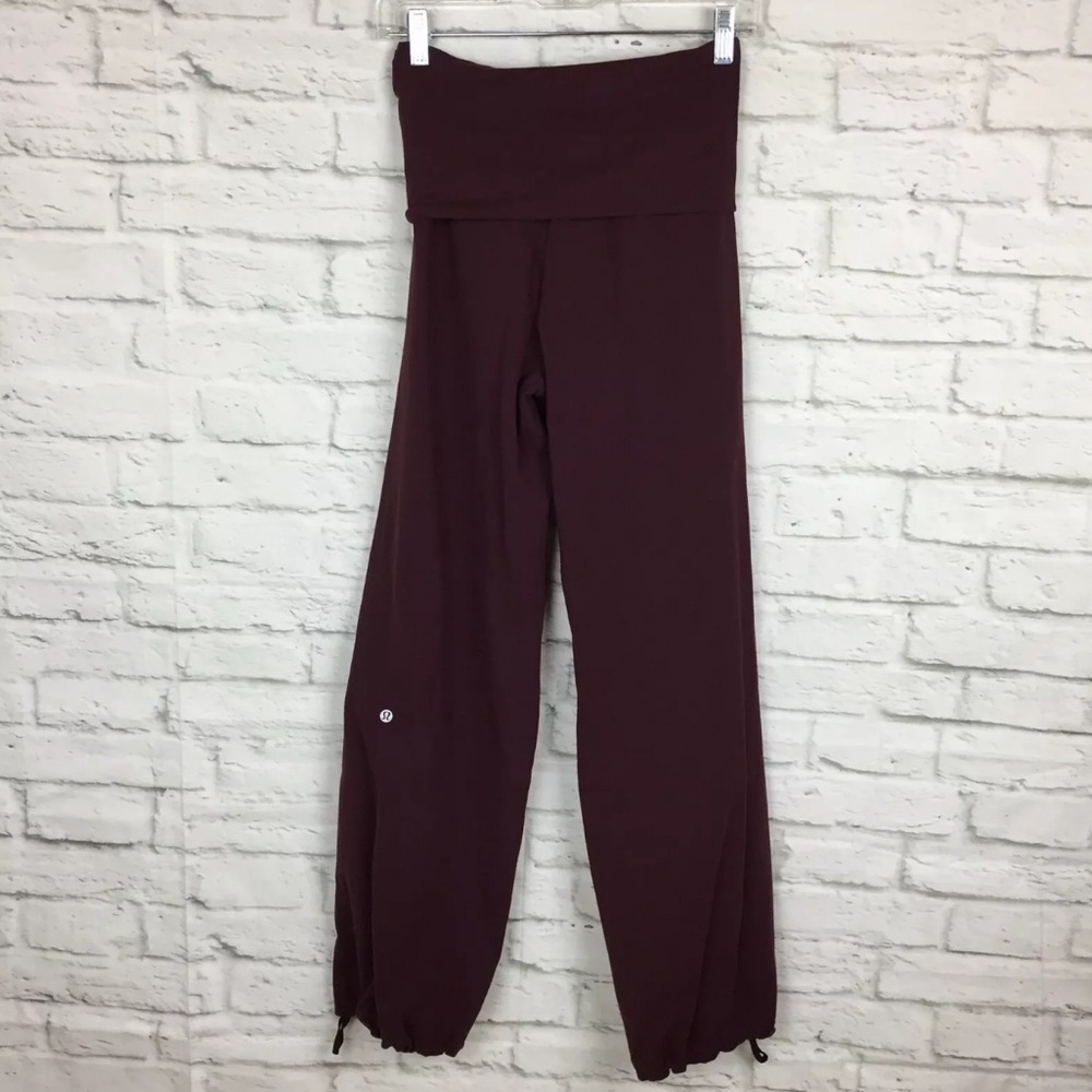 Sit in Stillness Size 4 Bordeaux Drama